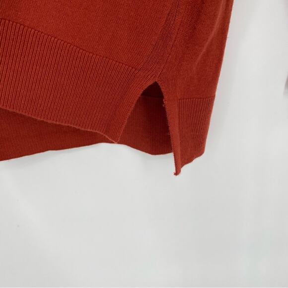 Matty M Women’s V Neck Sweater Pullover Staple Classic Burnt Orange Medium - Picture 3 of 6